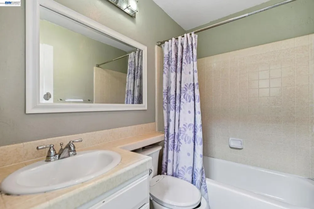 316 E 2nd St. Benicia, CA 94510