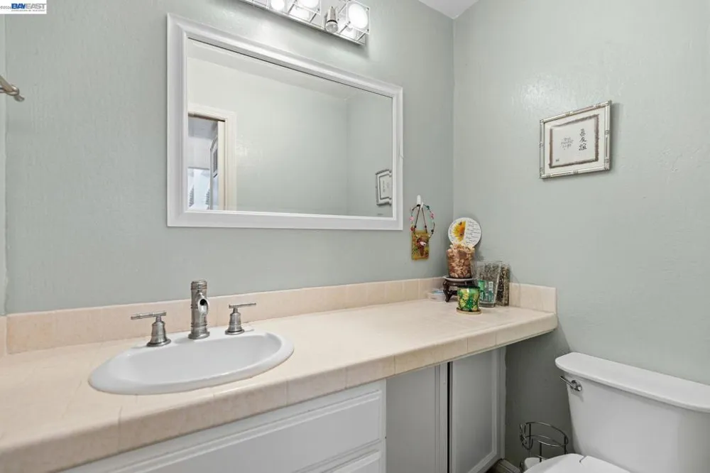 316 E 2nd St. Benicia, CA 94510