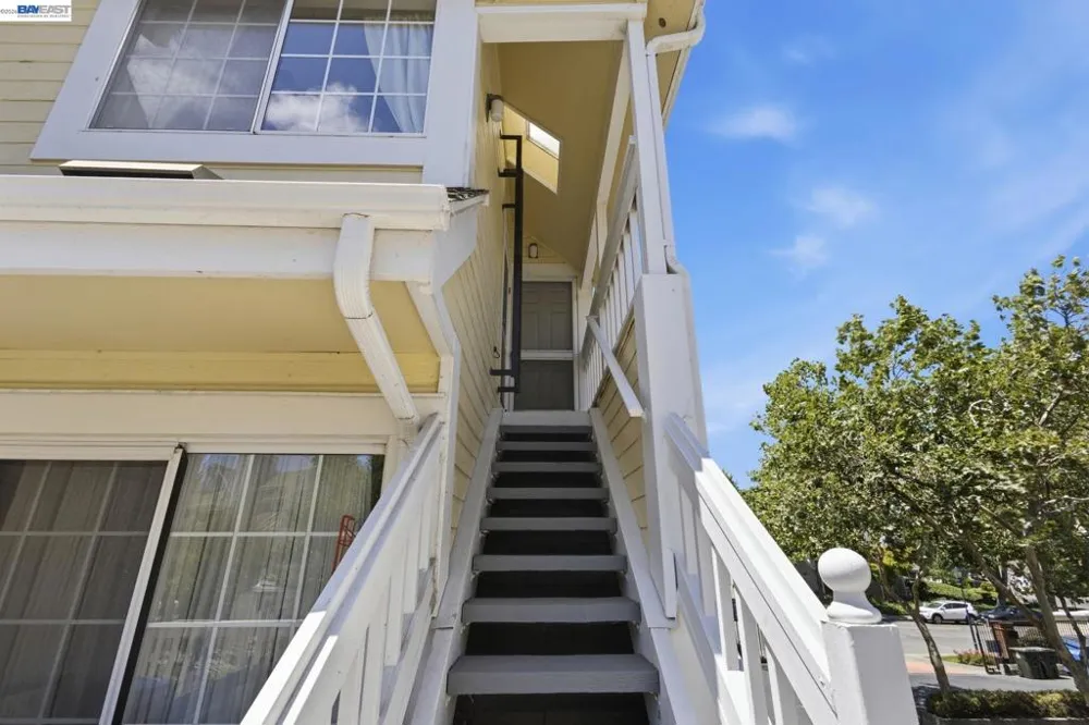 316 E 2nd St. Benicia, CA 94510