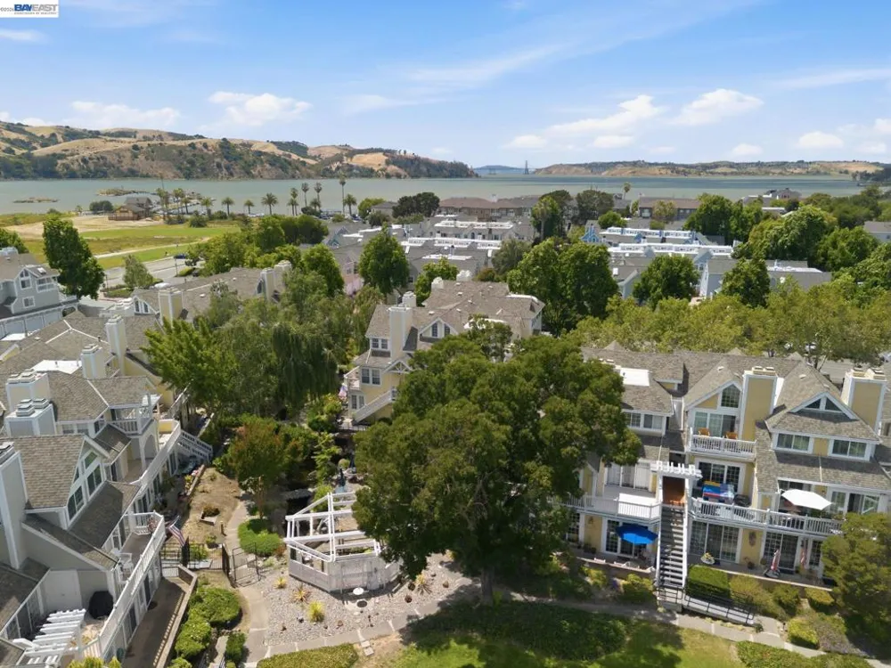 316 E 2nd St. Benicia, CA 94510