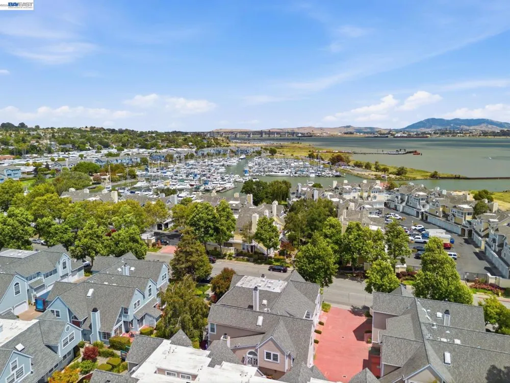 316 E 2nd St. Benicia, CA 94510