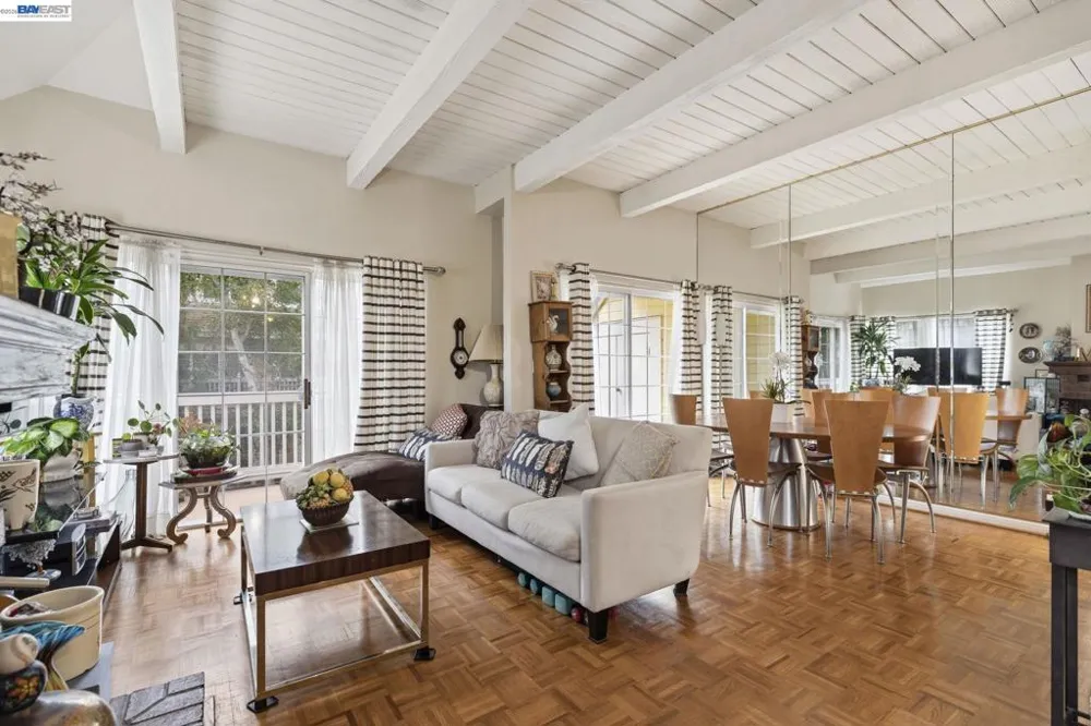 316 E 2nd St. Benicia, CA 94510