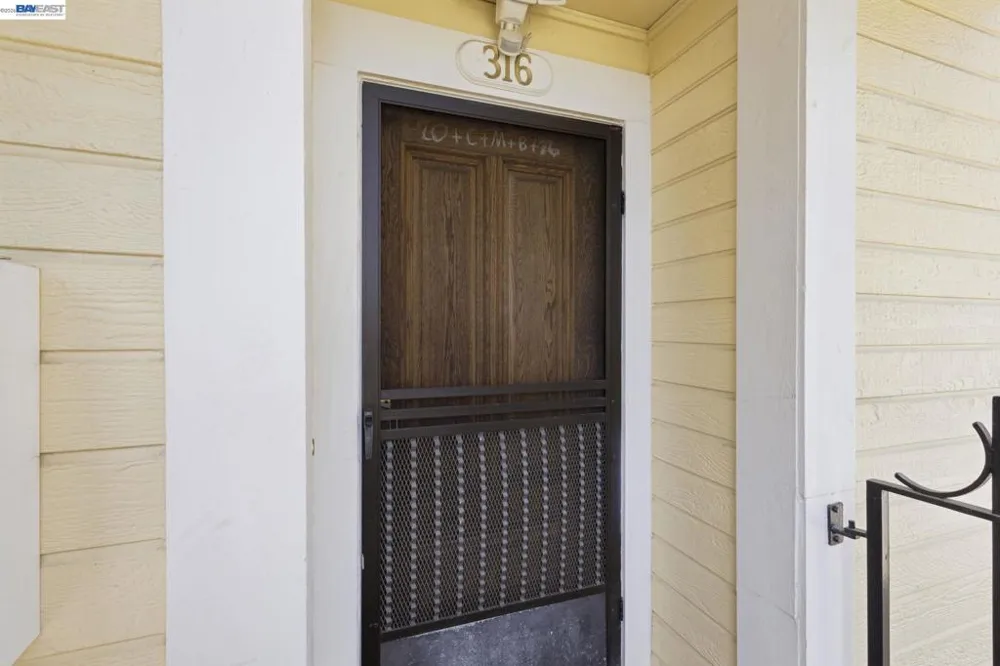 316 E 2nd St. Benicia, CA 94510