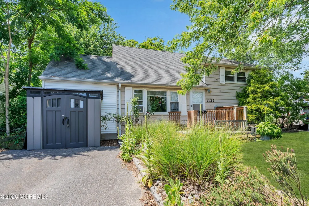 1137 Roe Avenue Point Pleasant, NJ 08742