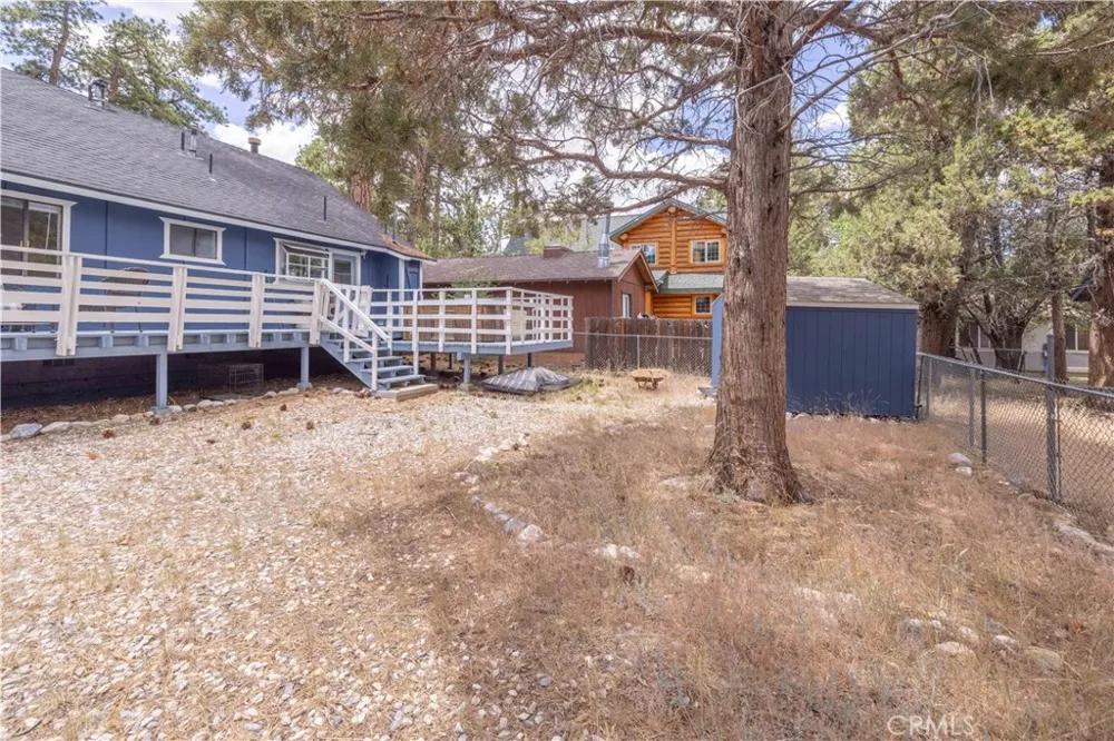 593 Wabash Sugarloaf, CA 92386