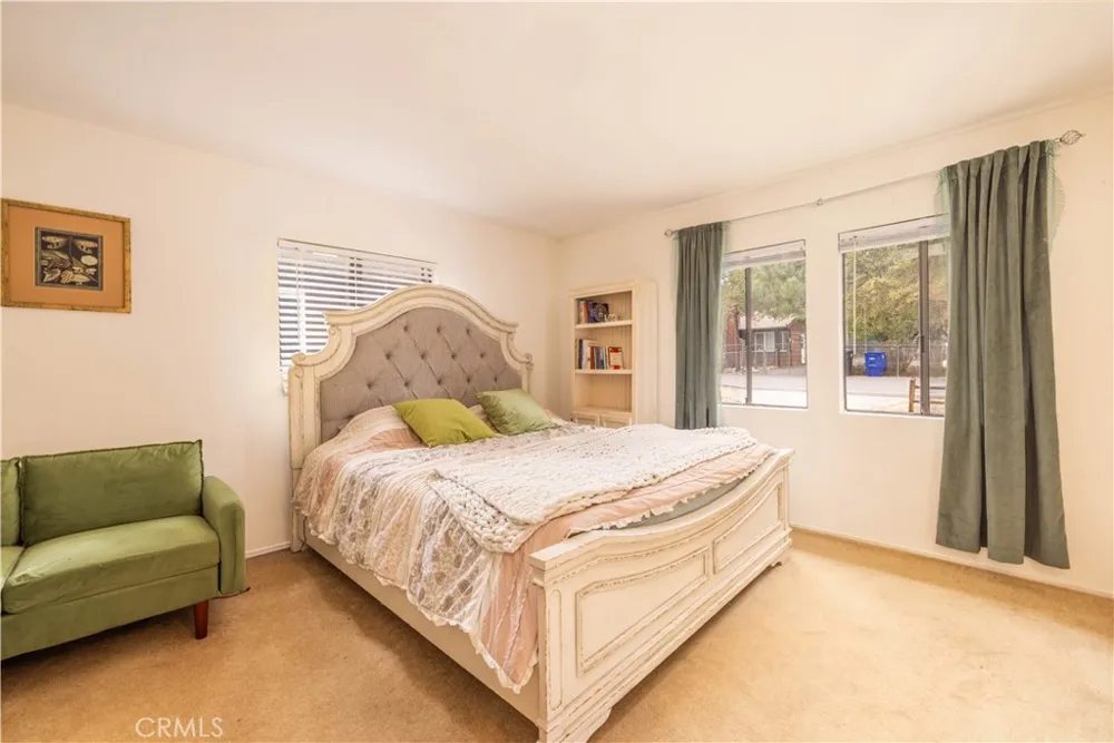 593 Wabash Sugarloaf, CA 92386