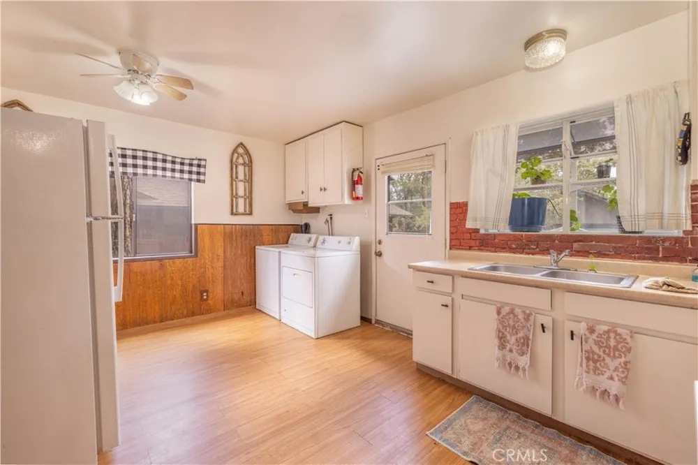 593 Wabash Sugarloaf, CA 92386