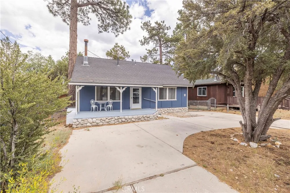 593 Wabash Sugarloaf, CA 92386