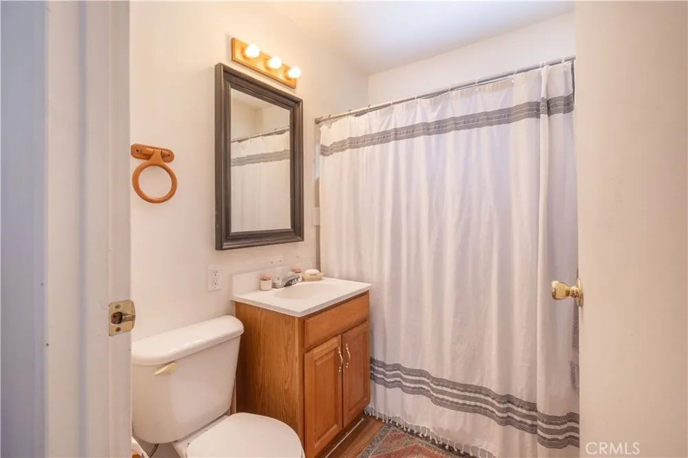 593 Wabash Sugarloaf, CA 92386