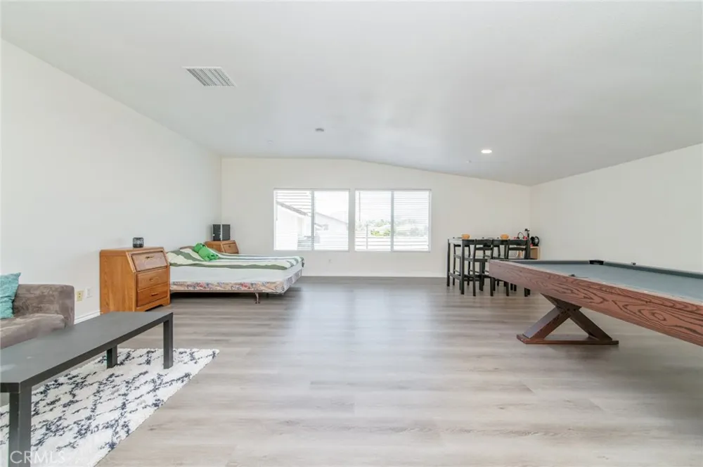 11514 Trailway Riverside, CA 92505