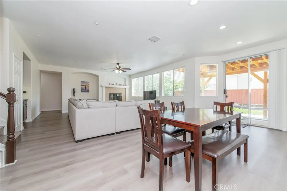 11514 Trailway Riverside, CA 92505