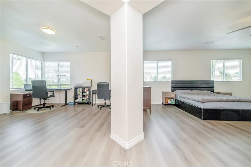 11514 Trailway Riverside, CA 92505
