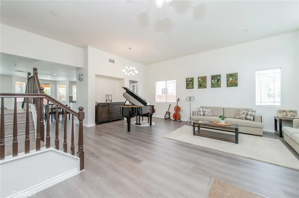 11514 Trailway Riverside, CA 92505