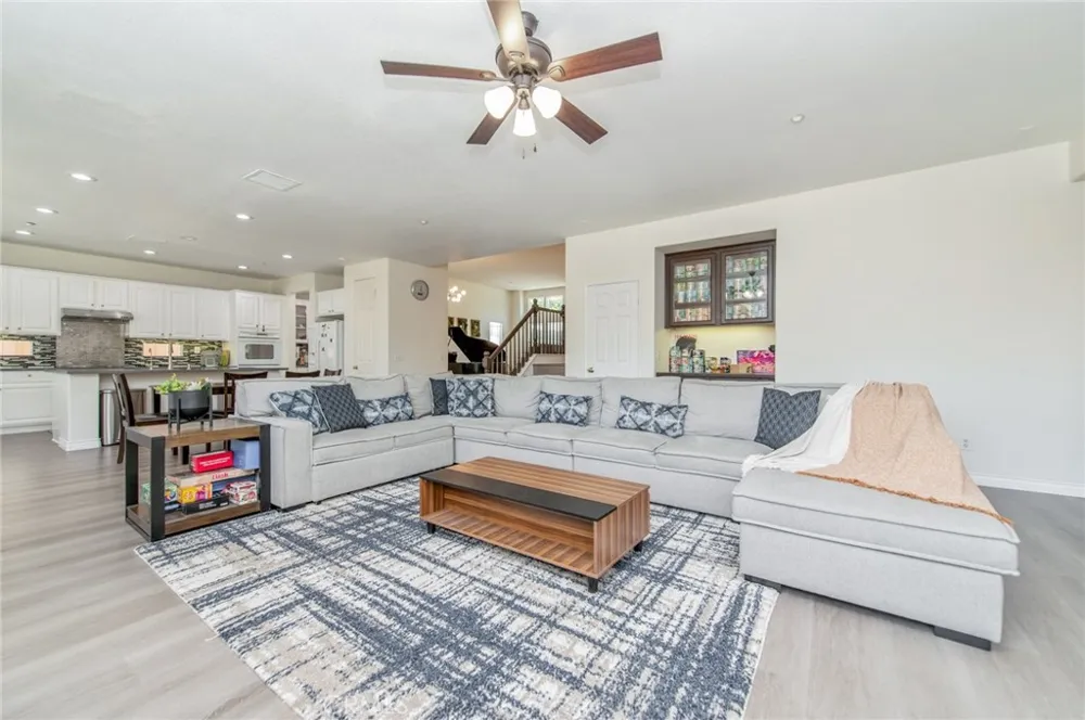 11514 Trailway Riverside, CA 92505