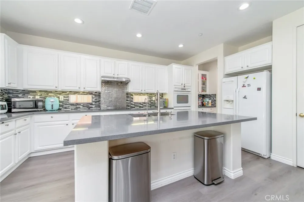 11514 Trailway Riverside, CA 92505
