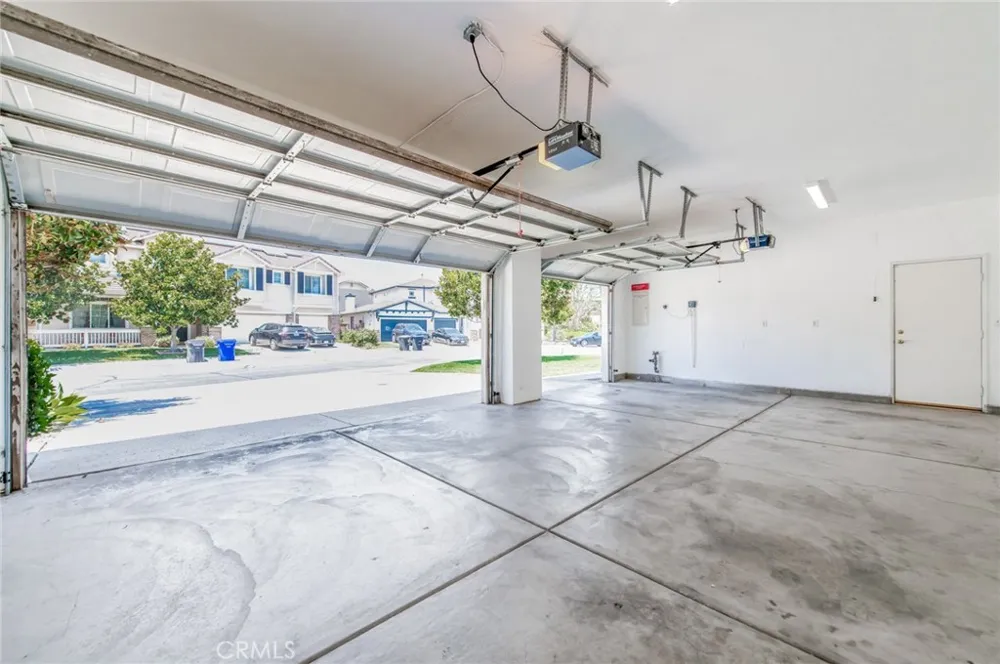 11514 Trailway Riverside, CA 92505
