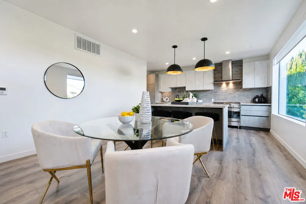 11614 Colfax Meadow Lane Studio City, CA 91604