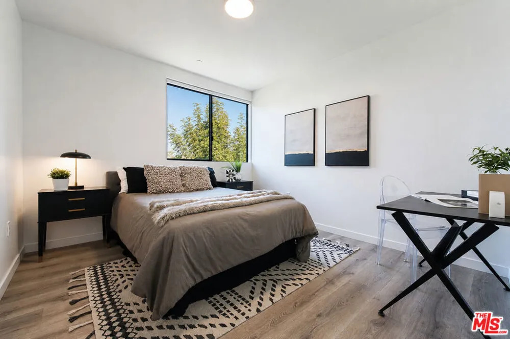 11614 Colfax Meadow Lane Studio City, CA 91604