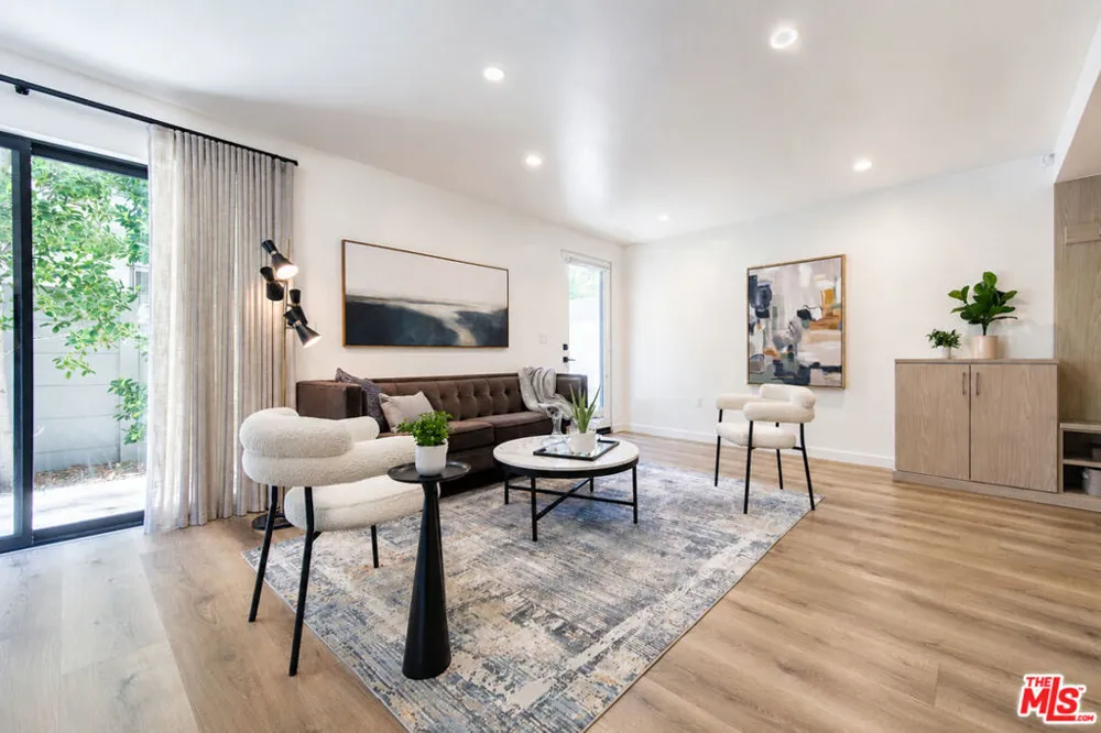 11614 Colfax Meadow Lane Studio City, CA 91604