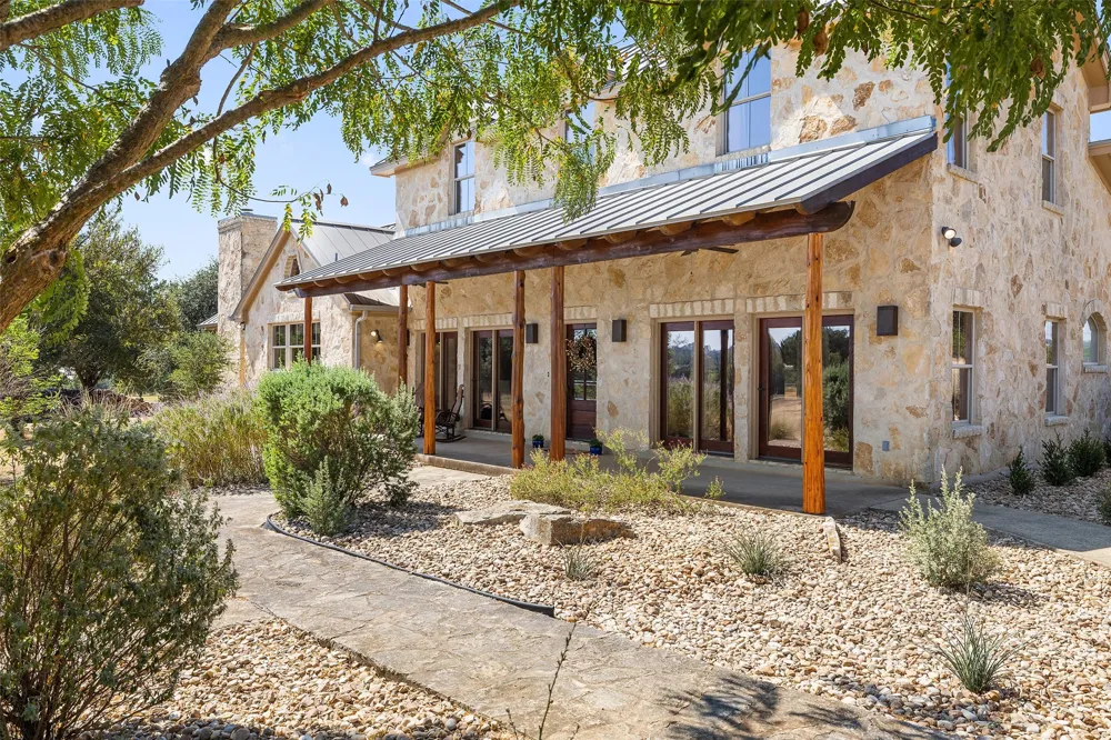 1120 Canyon View Road Dripping Springs, TX 78620