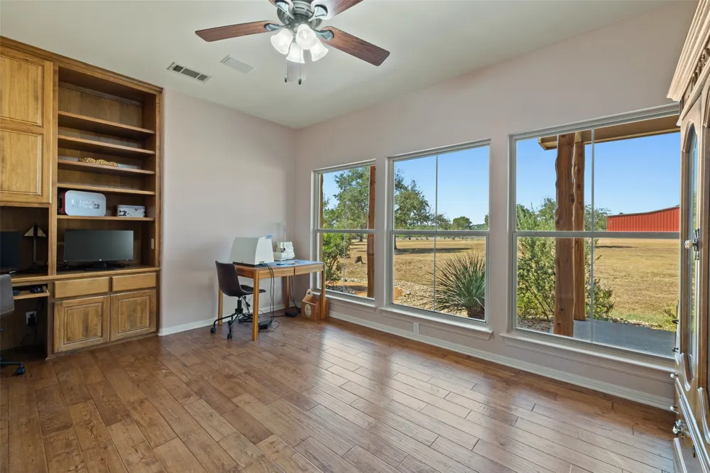 1120 Canyon View Road Dripping Springs, TX 78620