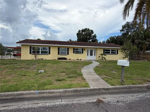 623 PALM BOULEVARD