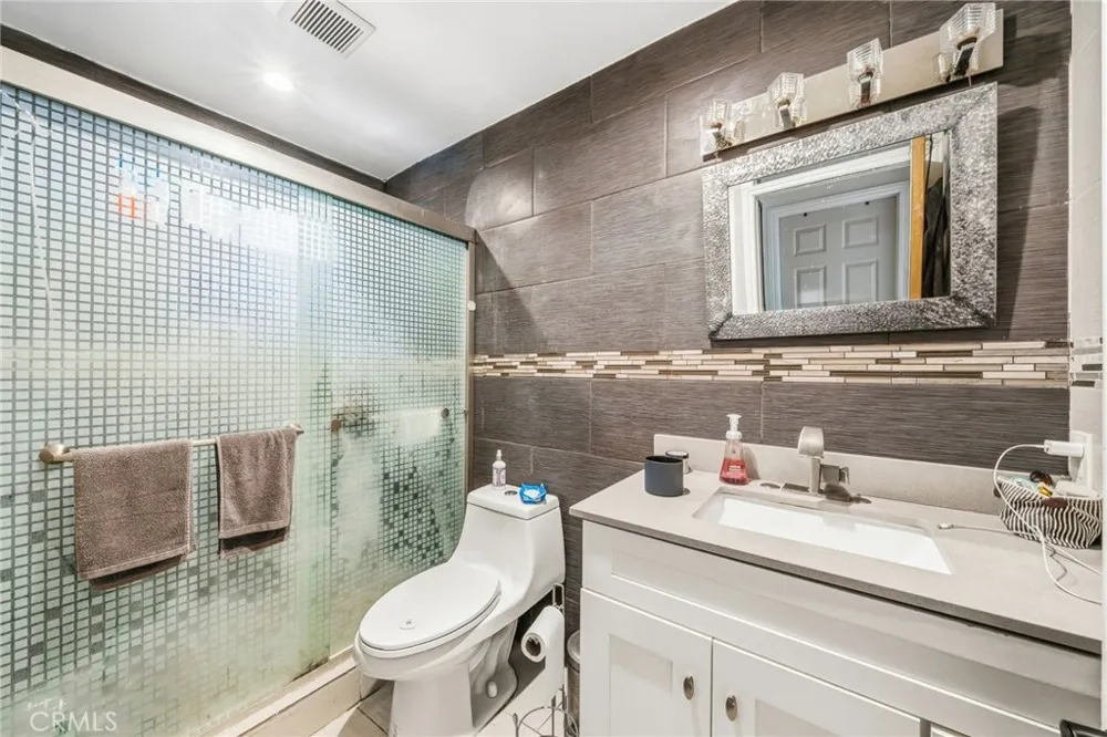 24812 Pitcairn Way Torrance, CA 90505