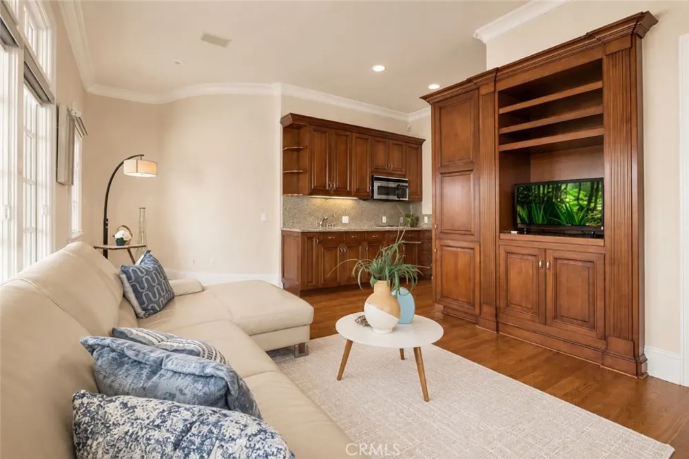 2061 Skyline Drive Fullerton, CA 92831