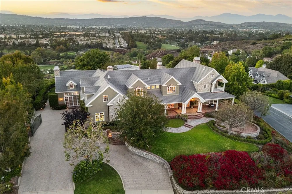 2061 Skyline Drive Fullerton, CA 92831