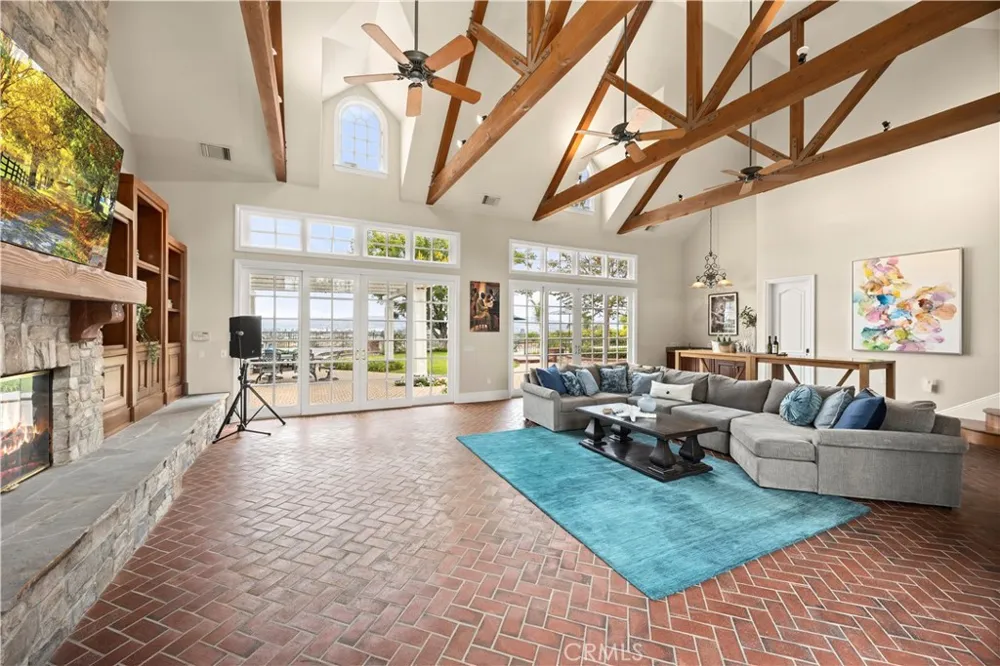 2061 Skyline Drive Fullerton, CA 92831