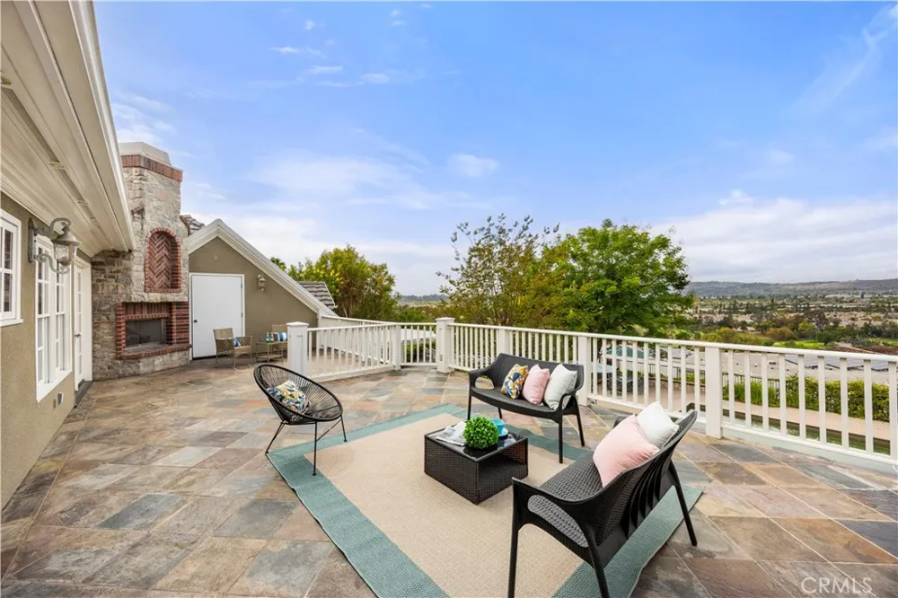 2061 Skyline Drive Fullerton, CA 92831