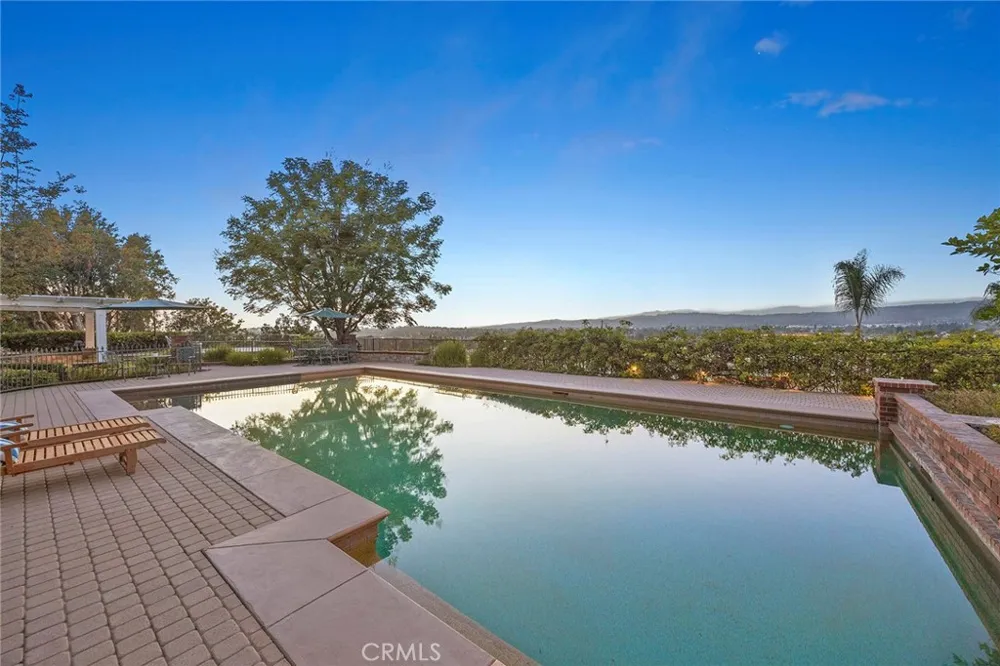 2061 Skyline Drive Fullerton, CA 92831