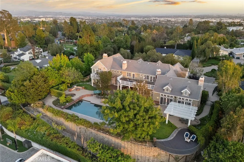 2061 Skyline Drive Fullerton, CA 92831