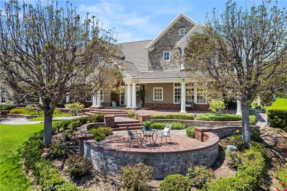 2061 Skyline Drive Fullerton, CA 92831