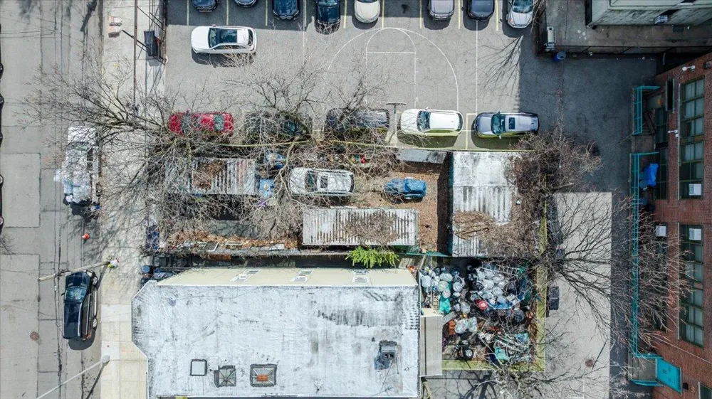 1667 Hunt Avenue Bronx, NY 10462