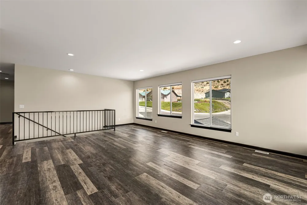 9971 Saska Way Entiat, WA 98822