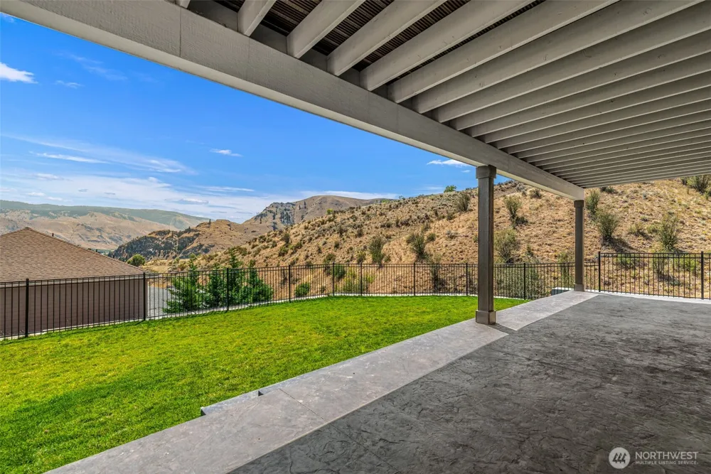 9971 Saska Way Entiat, WA 98822
