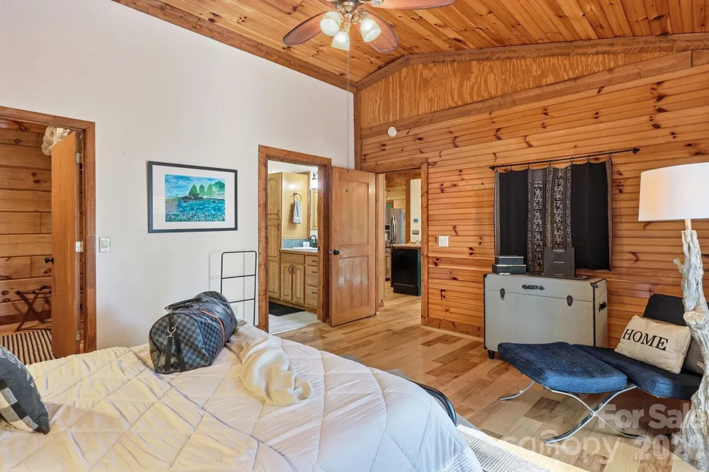619 Leisure Lane Burnsville, NC 28714