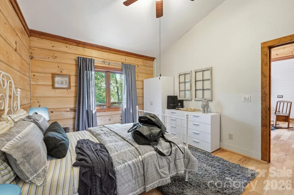 619 Leisure Lane Burnsville, NC 28714