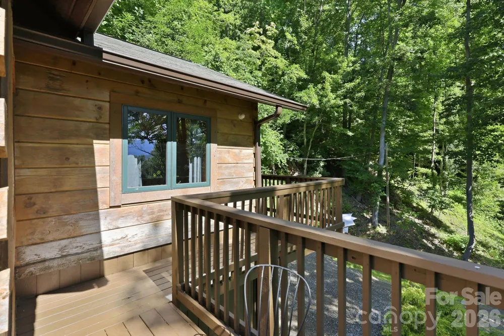 619 Leisure Lane Burnsville, NC 28714