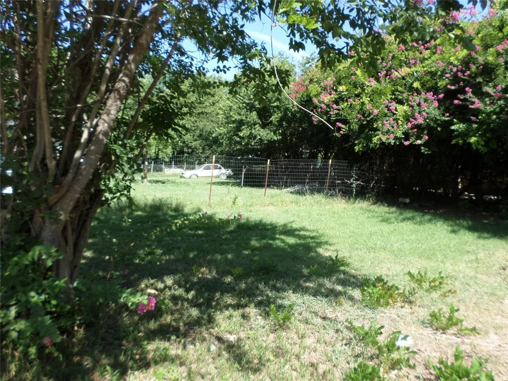 409 Holley Street Everman, TX 76140