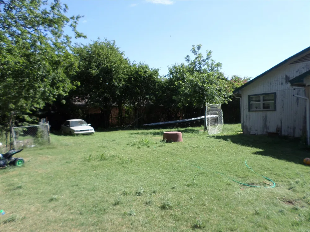 409 Holley Street Everman, TX 76140