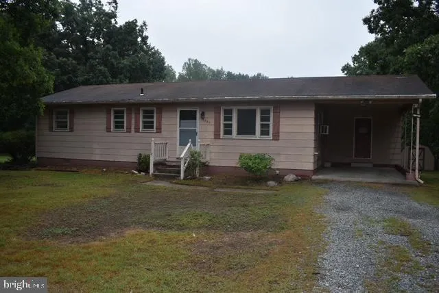 7829 FLIPPO DRIVE Fredericksburg, VA 22408