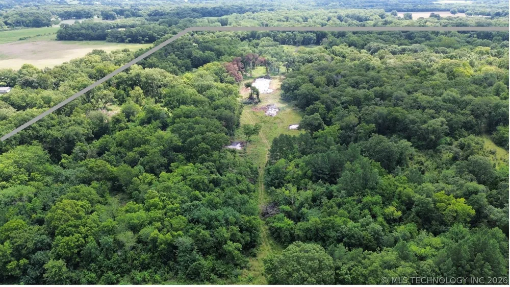 11185 E Gray Hill Milburn, OK 73450