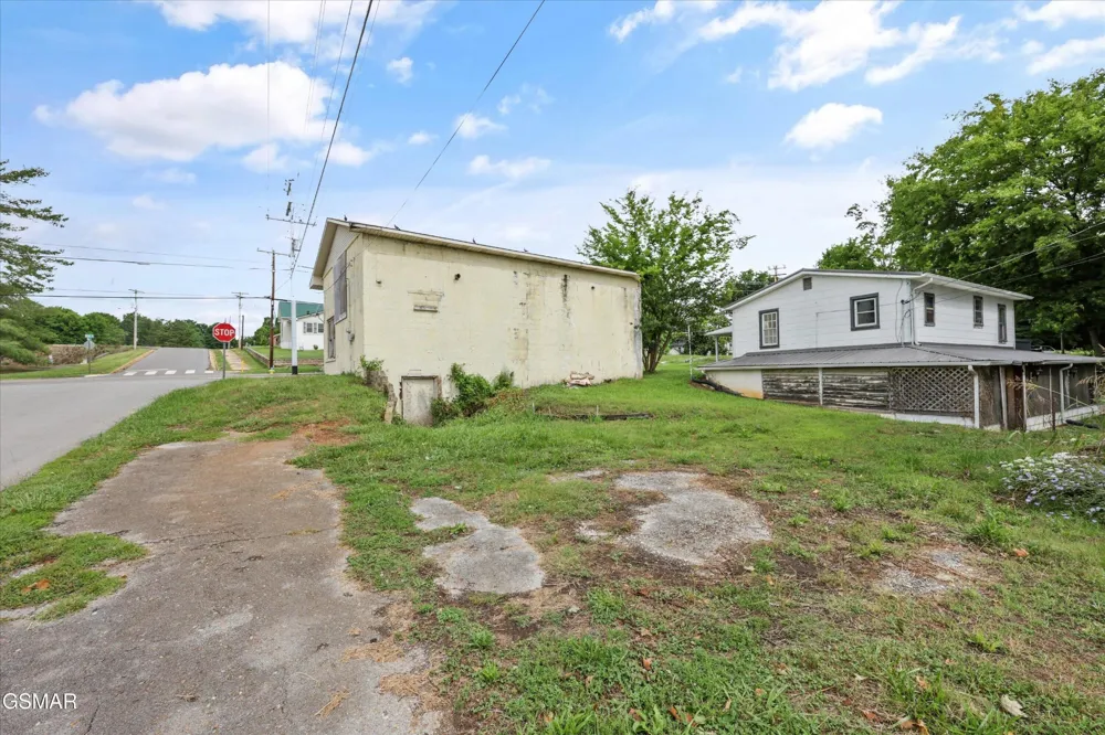 1602 Main St White Pine, TN 37890