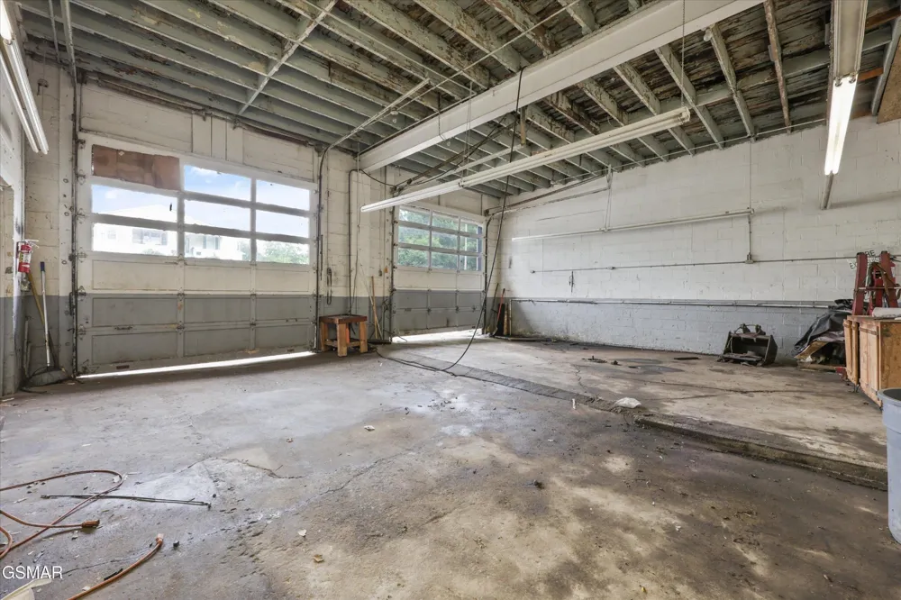 1602 Main St White Pine, TN 37890