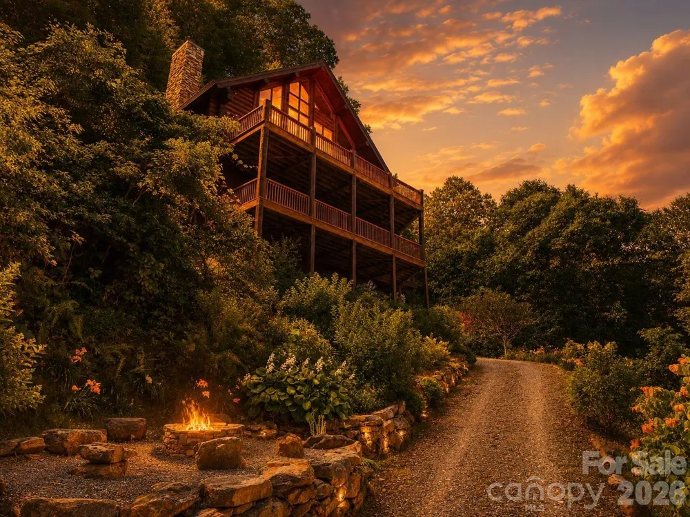 92 Falcons Peak Lane Whittier, NC 28789