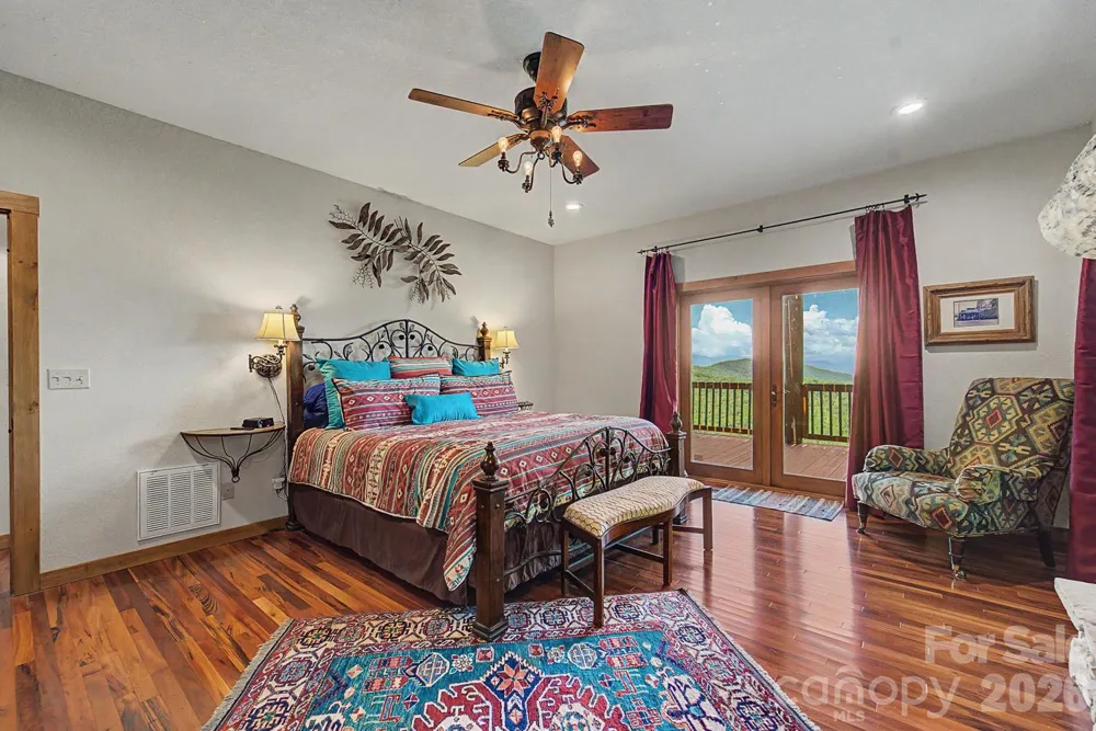 92 Falcons Peak Lane Whittier, NC 28789