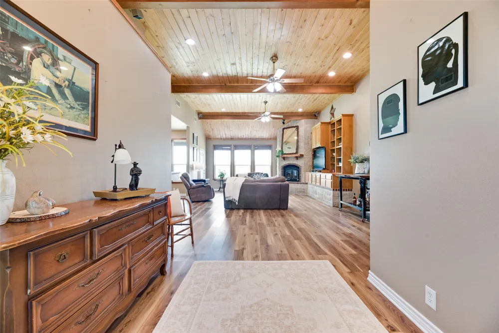 3188 Us-82 Bells, TX 75414