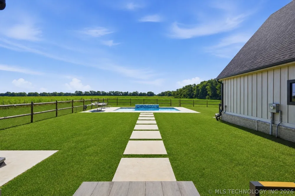 4196 Alt Hwy 75 Beggs, OK 74421
